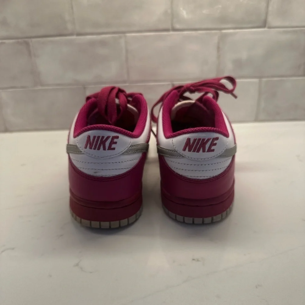 Nike Dunk Low Rave Pink Women’s Size 7 Magenta Y2K Colorful